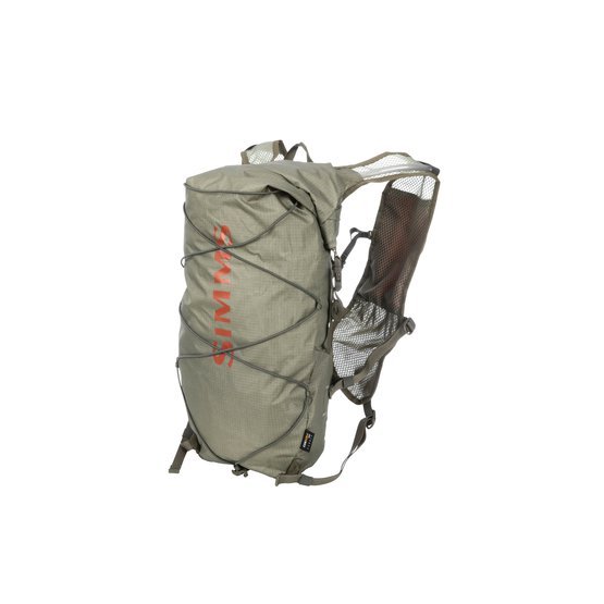 Rybářský batoh s vestou Simms Flyweight vest pack